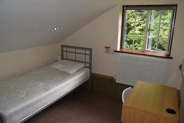 schumacher room