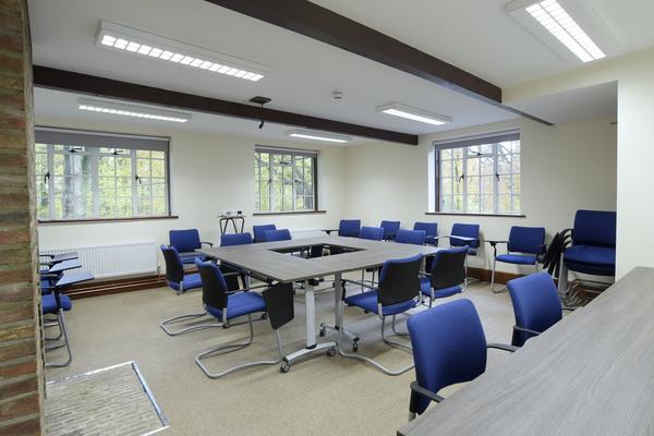 The Raymond Room is perfect for meetings and seminars.
